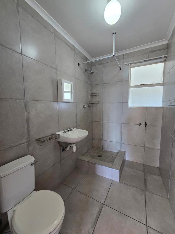 To Let 2 Bedroom Property for Rent in Thornton Western Cape